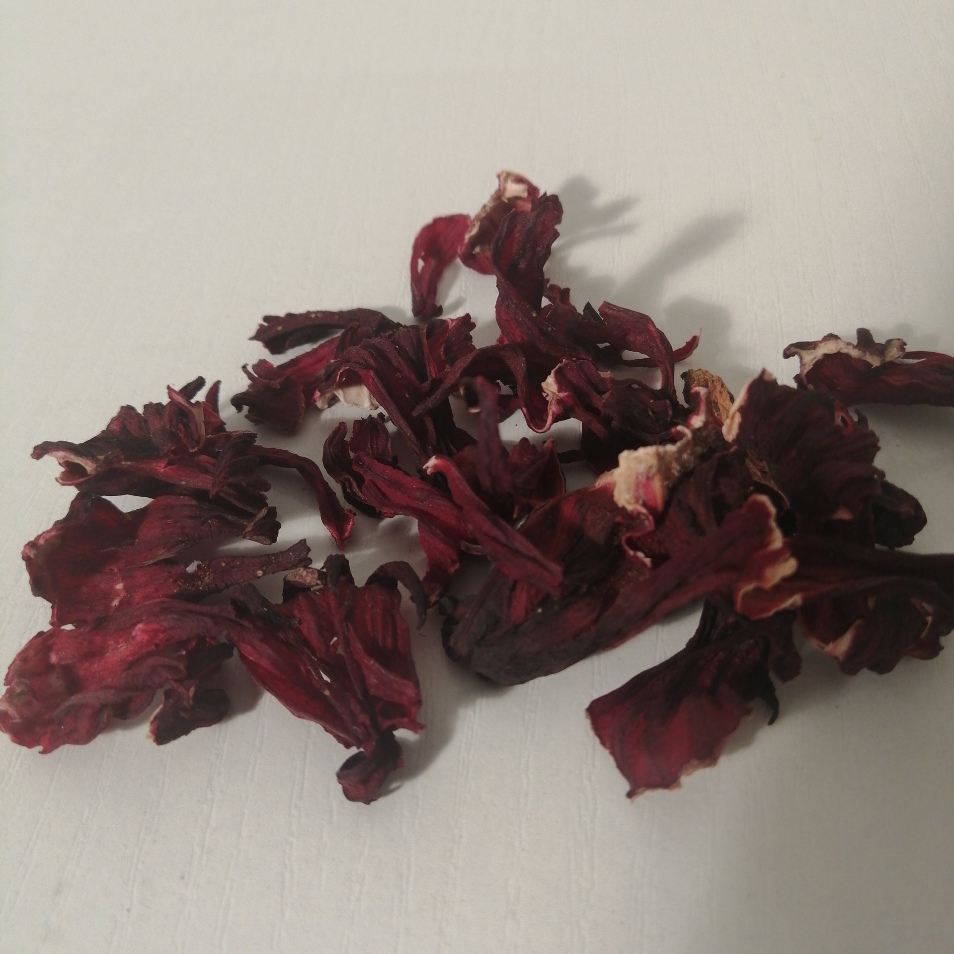 Fleurs d'Hibiscus séchées, VivezNature - Acheter en ligne 40g pas cher