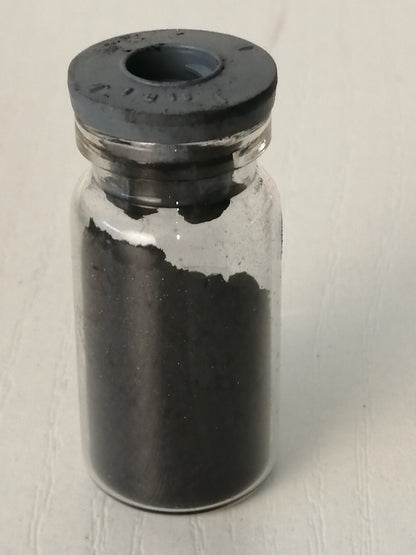 Khôl artisanal gris foncé piquant