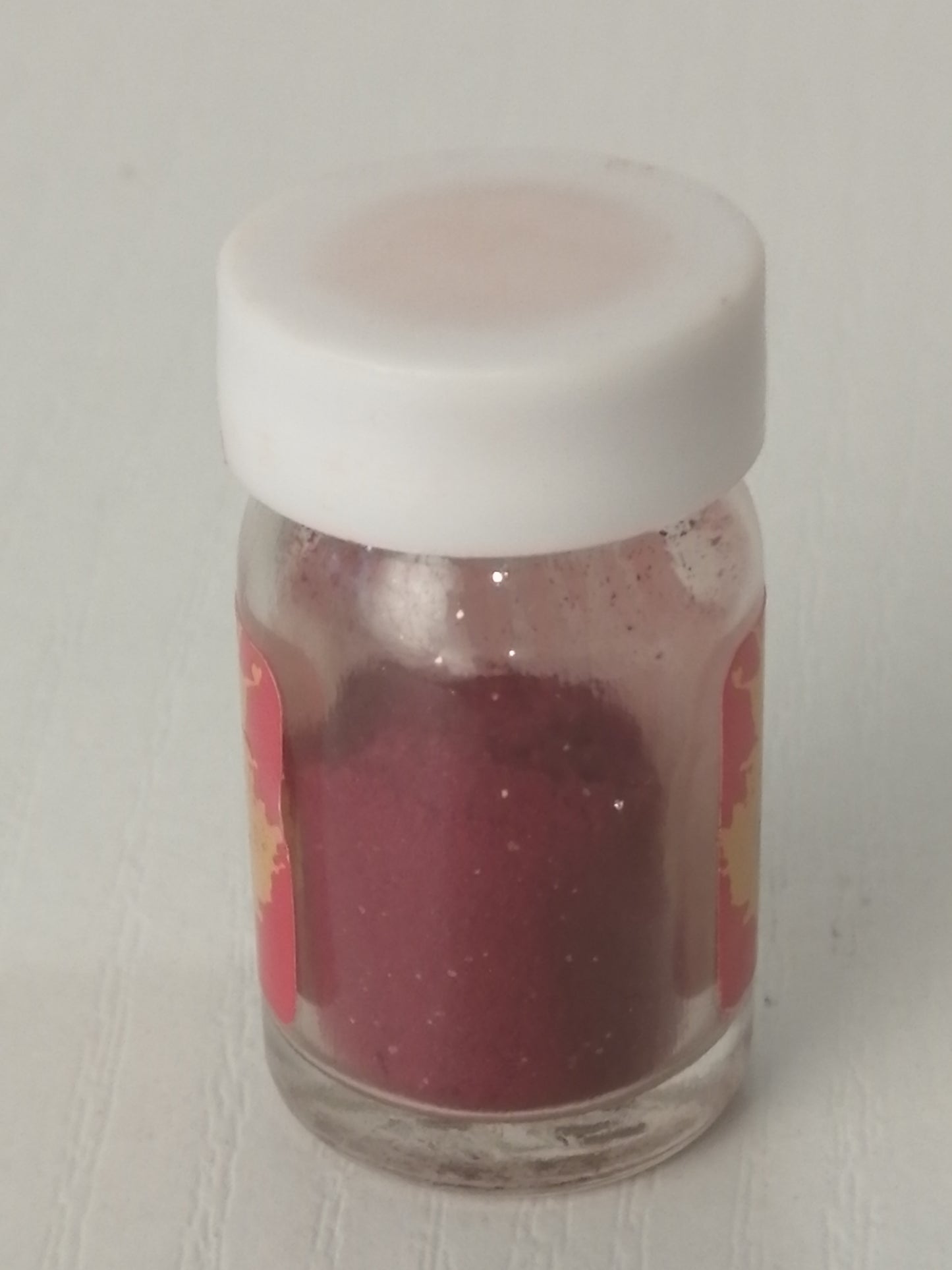 Poppy and saffron powder from Morocco: Aker fassi in a pot