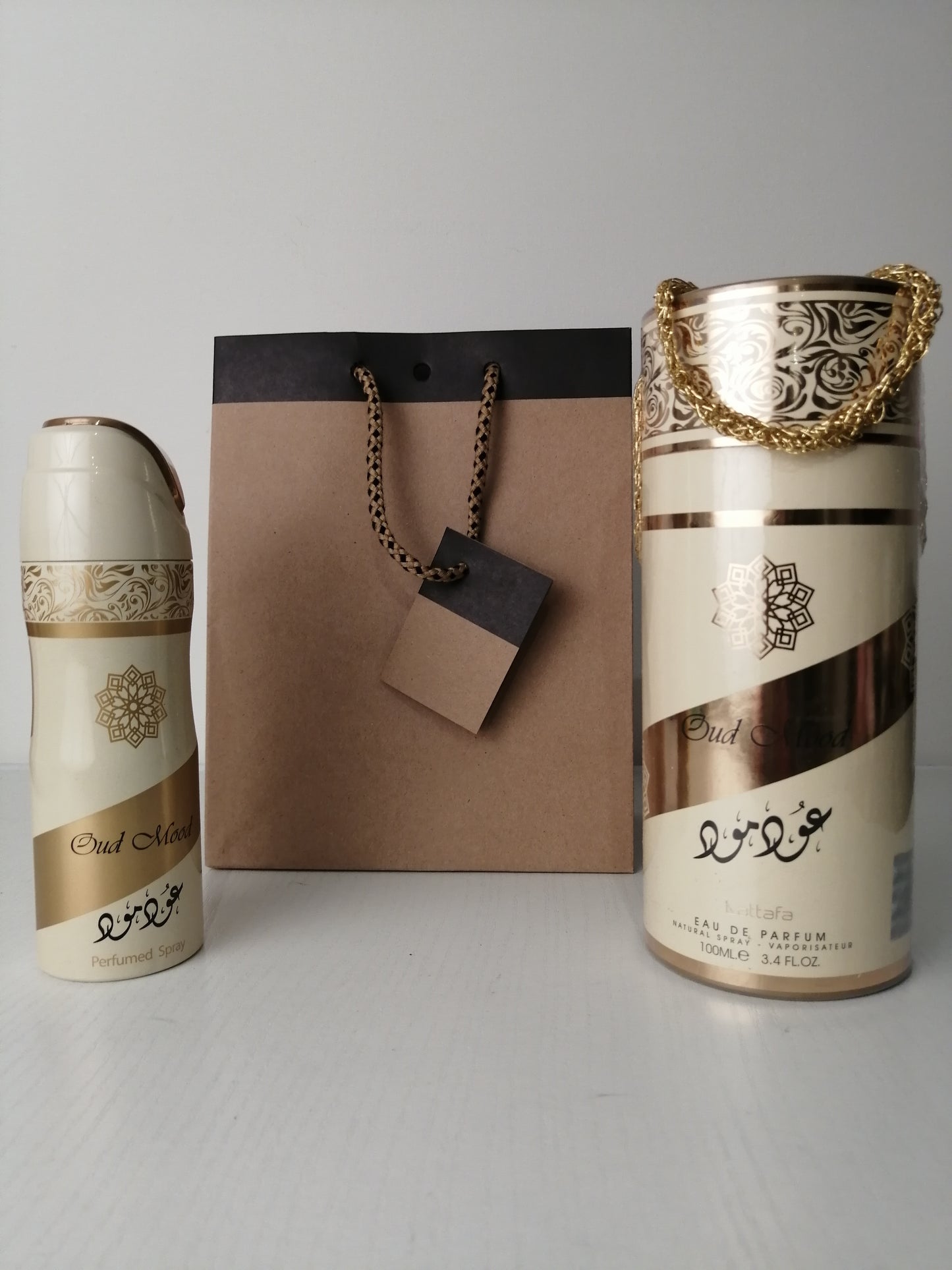 OUD MOOD Gift Set - Lattafa: Eau de Parfum + Deodorant