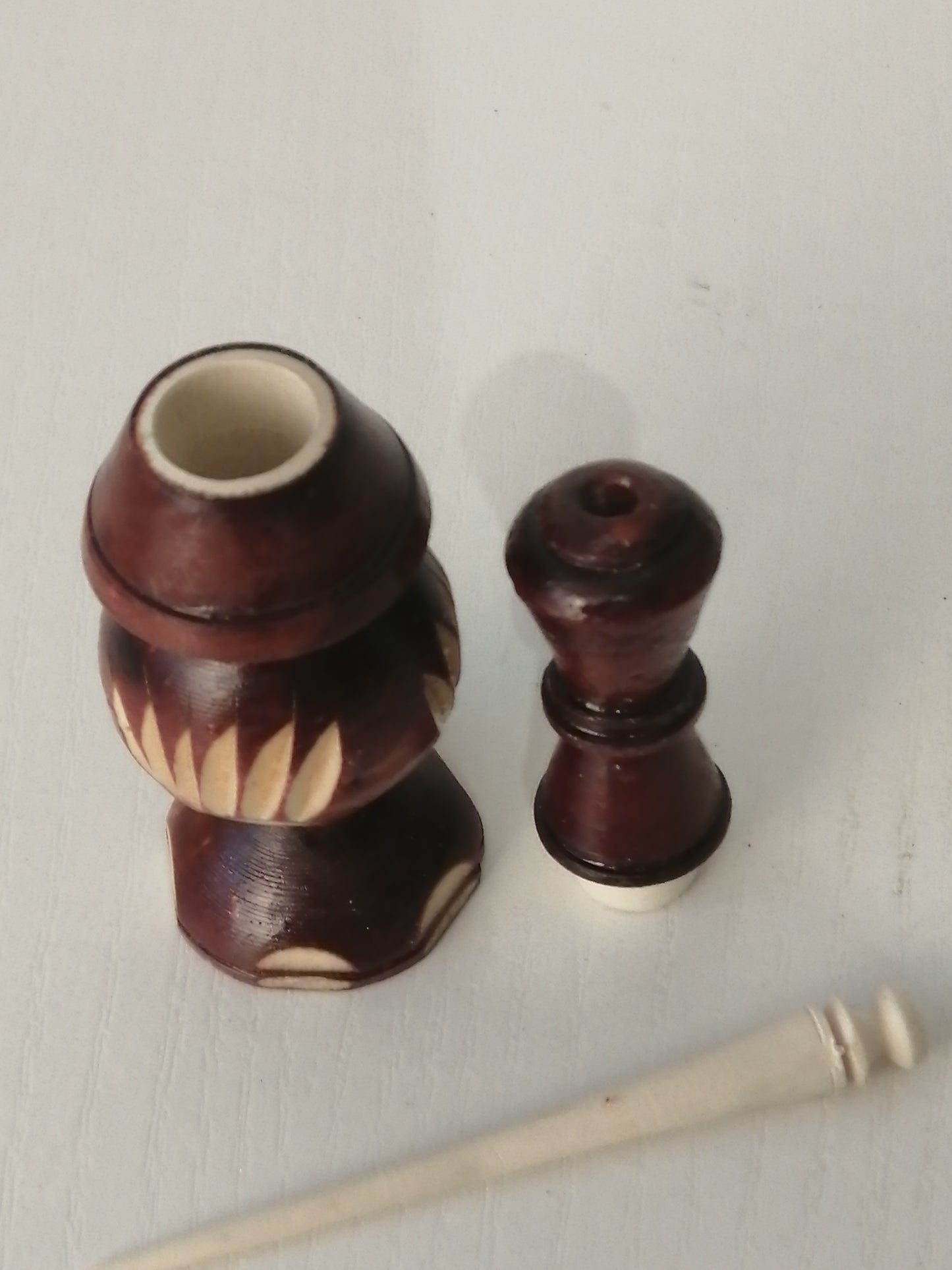 Flacon khôl sculpté marron clair