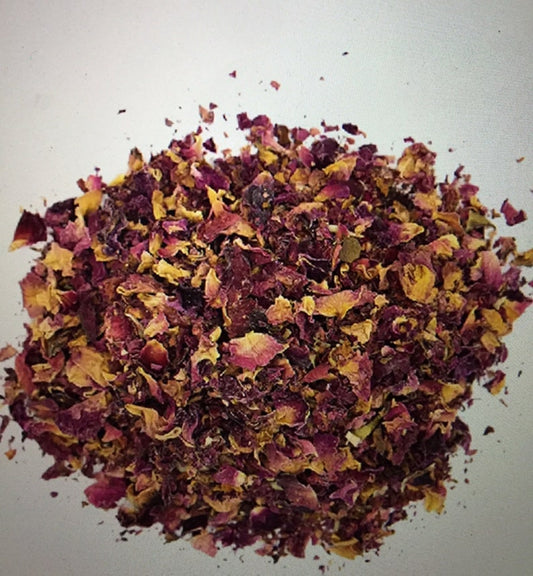 Dried rose petals in bulk